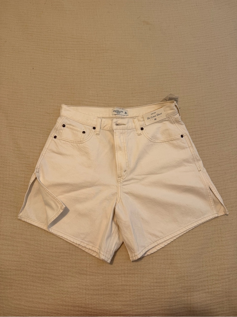 Abercrombie & Fitch Cream Loose Denim Shorts 30